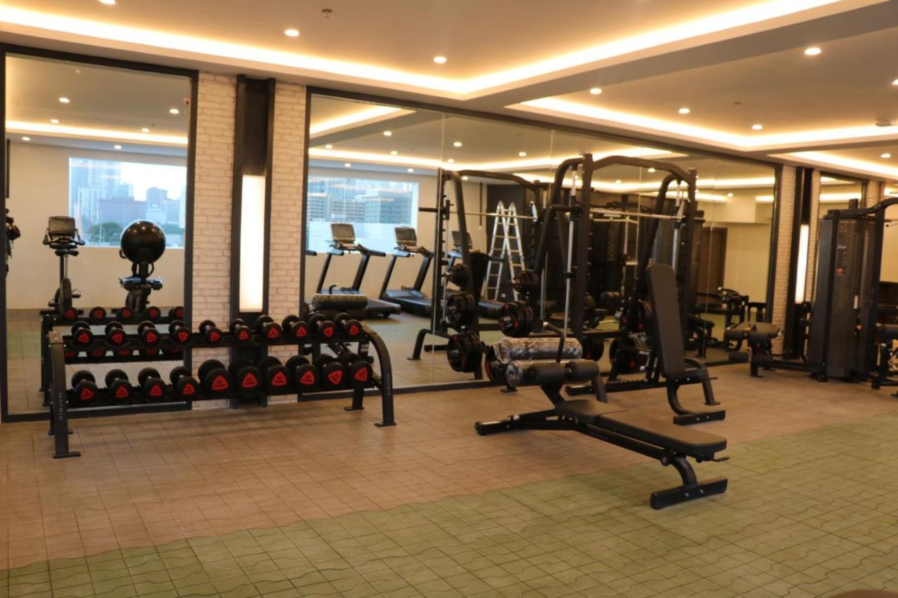 Rizal Park Hotel Manila Bagian luar foto