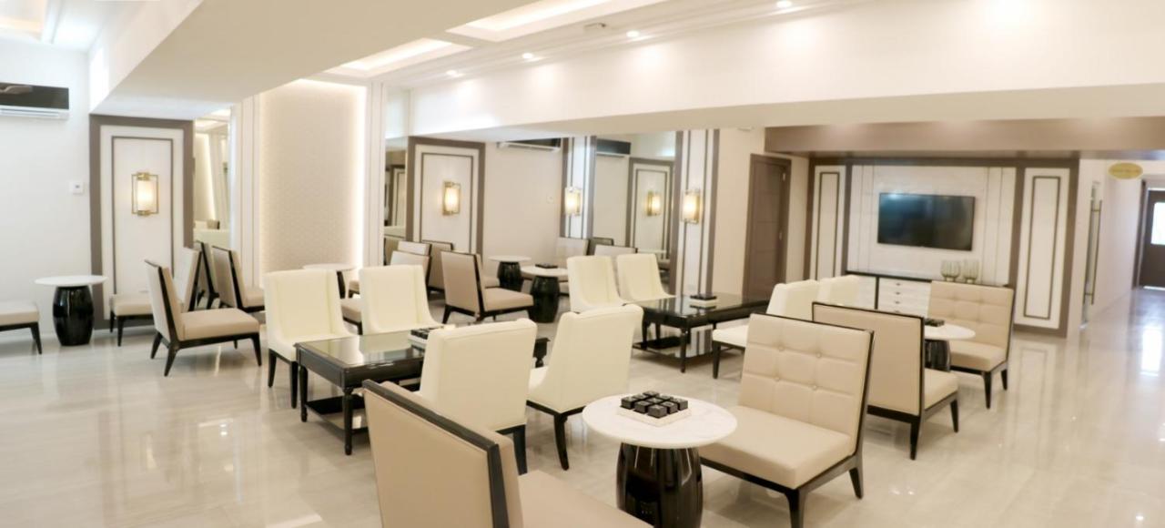 Rizal Park Hotel Manila Bagian luar foto