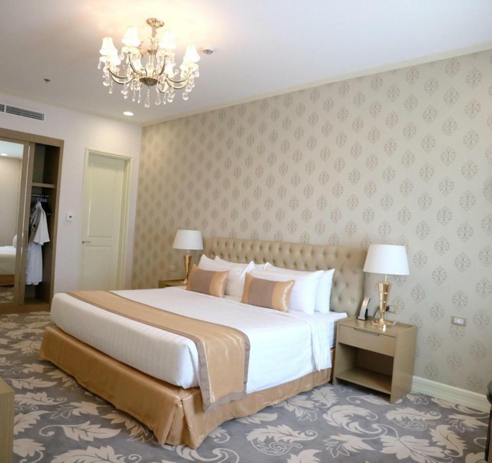 Rizal Park Hotel Manila Bagian luar foto